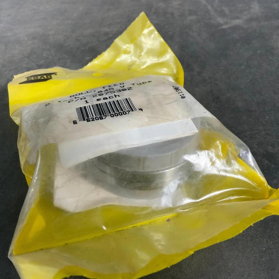 ESAB 2075302 .045 V TYPE FEED ROLL ($25 OBO)