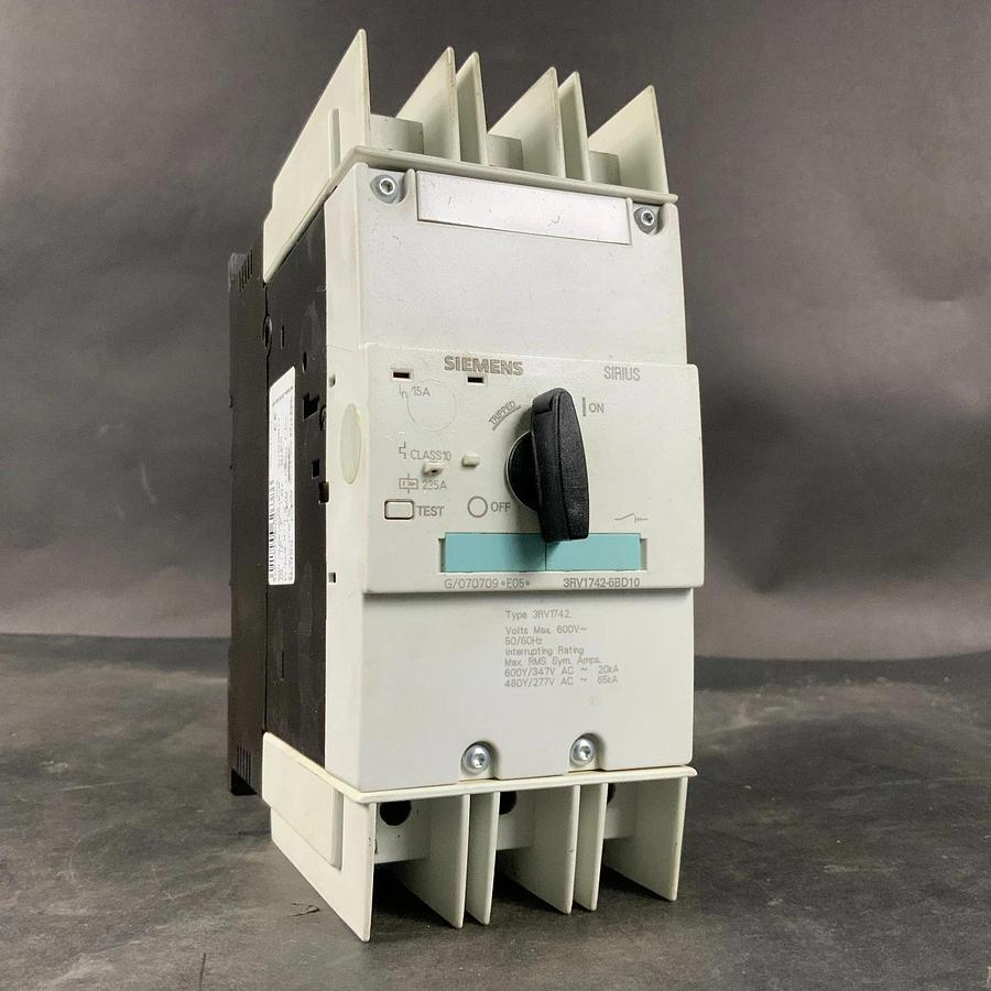 Used SIEMENS 3RV1742-5BD10 CIRCUIT BREAKER ($30 OBO)