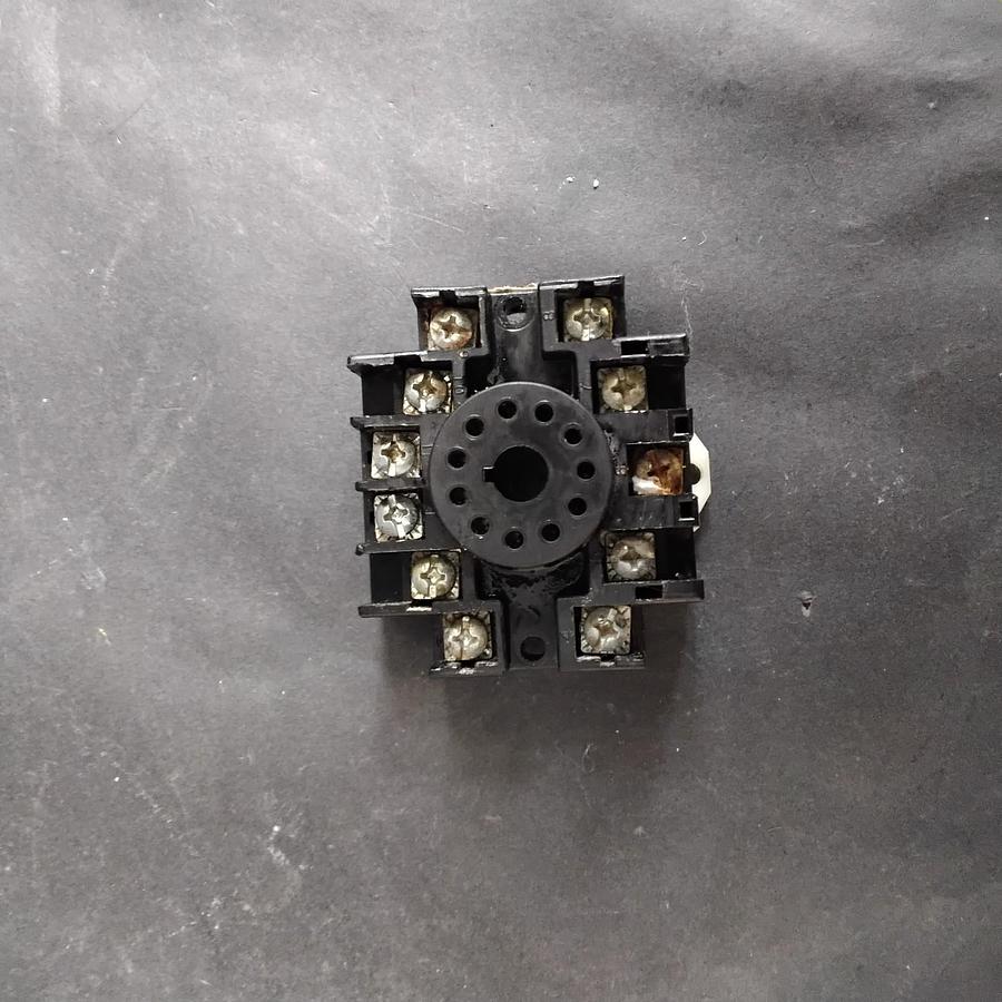 Used CUSTOM CONNECTOR OT11-PC RELAY SOCKET ($7 OBO)