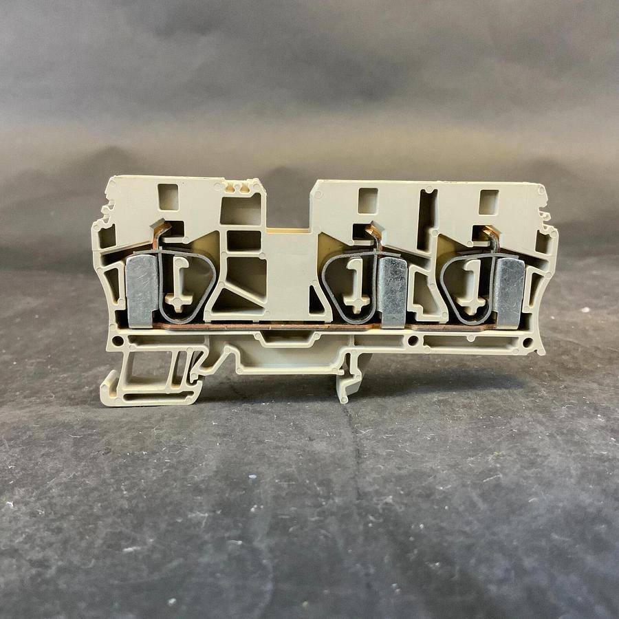 Used WEIDMÜLLER ZDU 10/3AN FEED-THROUGH TERMINAL - SET OF 2 ($10 OBO)