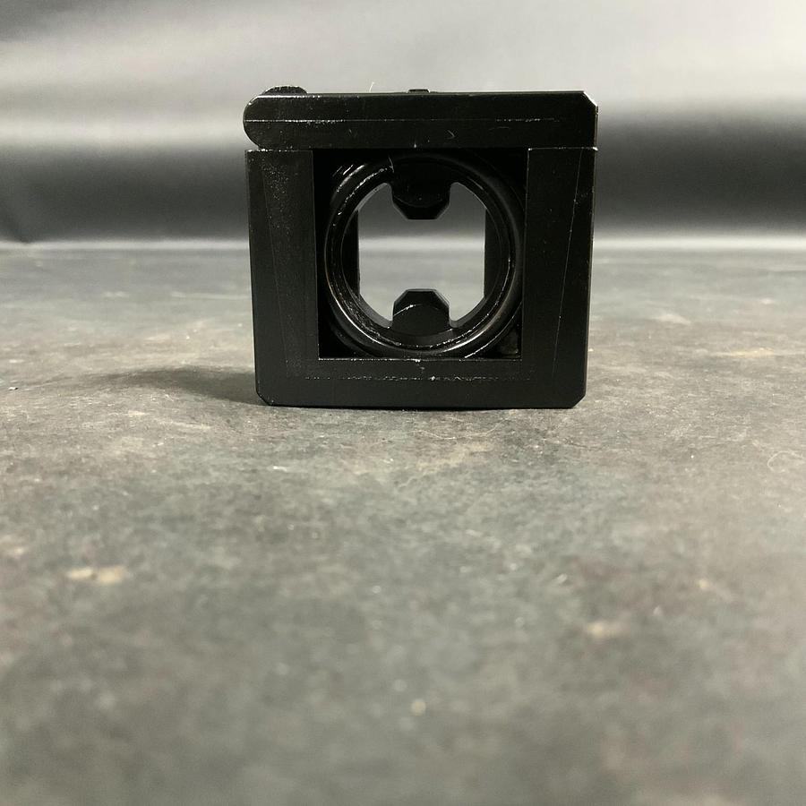 Used NORGREN QUICK CLAMP PNEUMATIC CONNECTOR ($10 OBO)