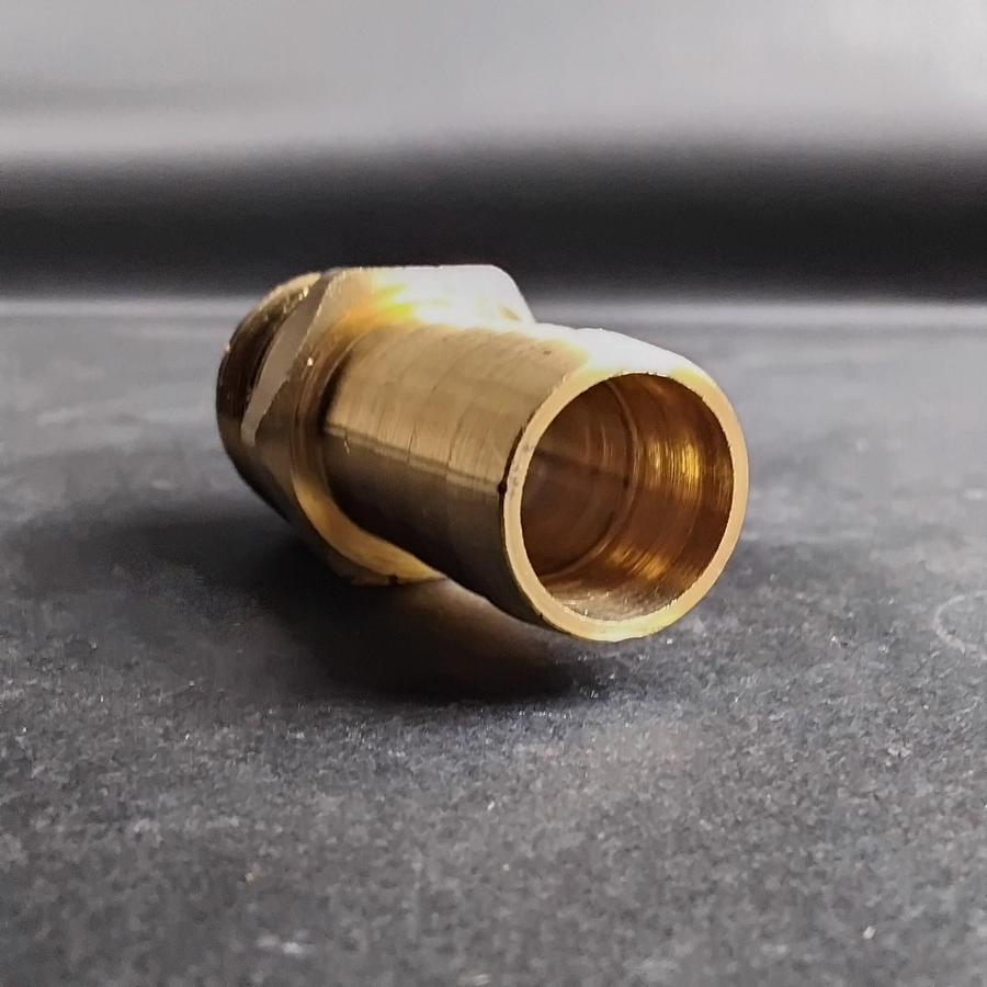 Used AMERICAN COUPLING 1021212C 3/4" BRASS FITTING ($4 OBO)