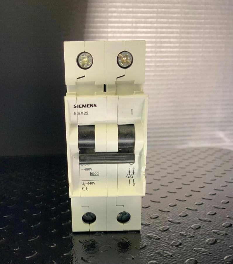 SIEMENS 5SX22-C50 ($34.99/EACH OBO)