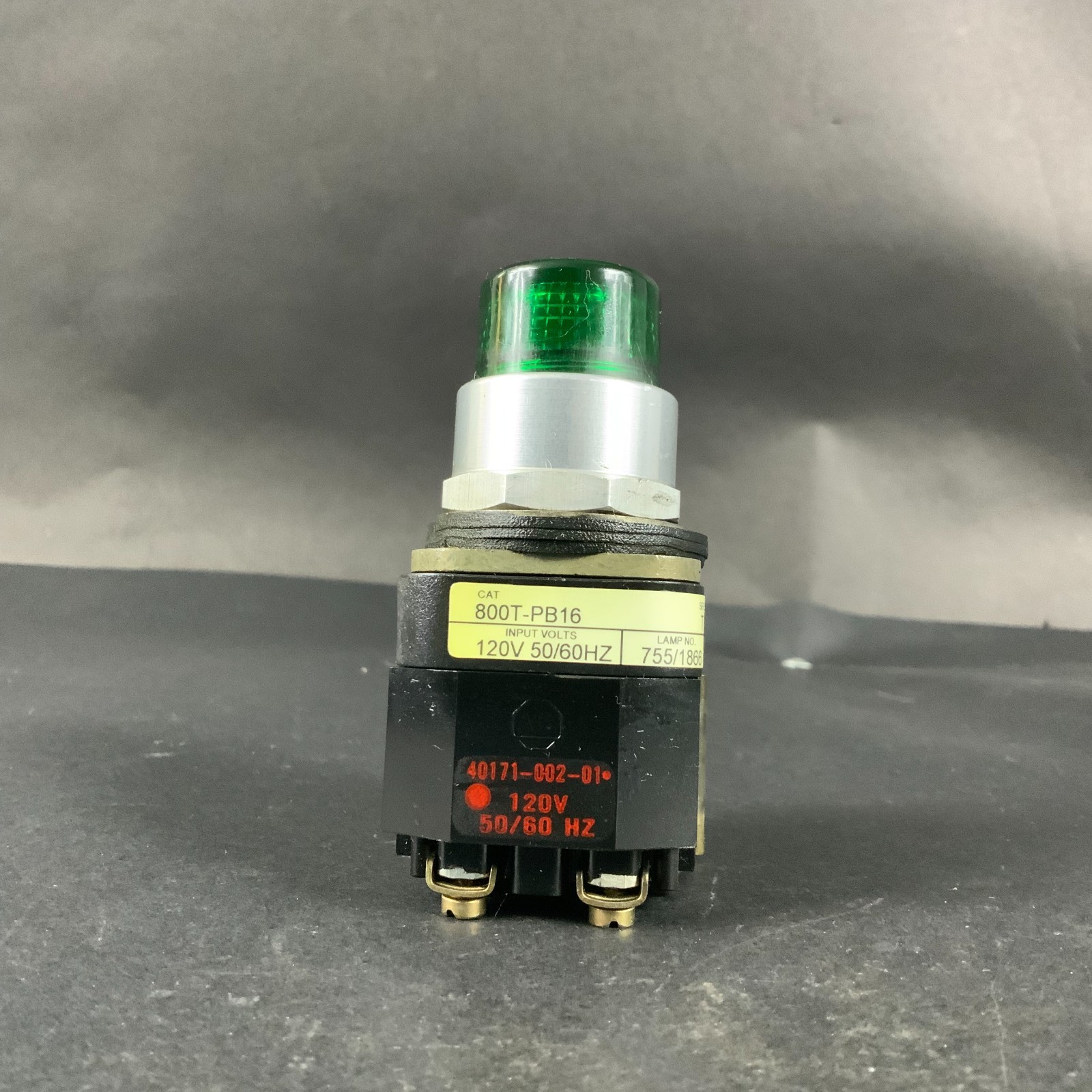 Used ALLEN BRADLEY 800T-PB16 GREEN PUSH BUTTON ($30 OBO)
