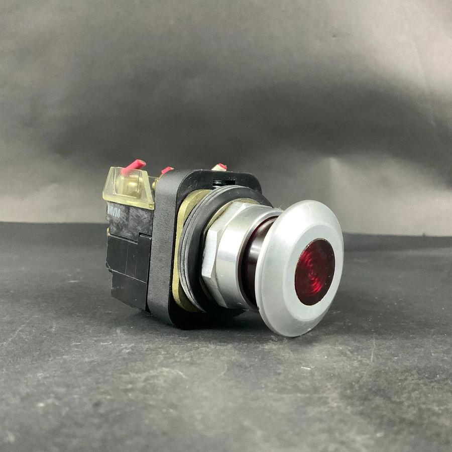 Used ALLEN BRADLEY 800T-FXP16 D4 RED PUSHBUTTON ($50 OBO)