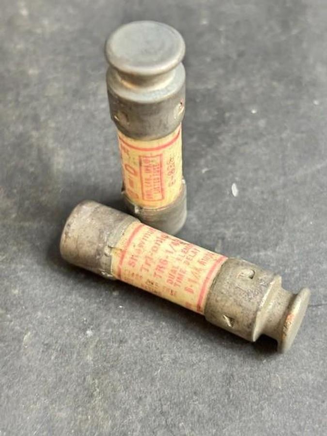 Used GOULD SHAWMUT TR6-1/4R FUSE - GROUP OF 2