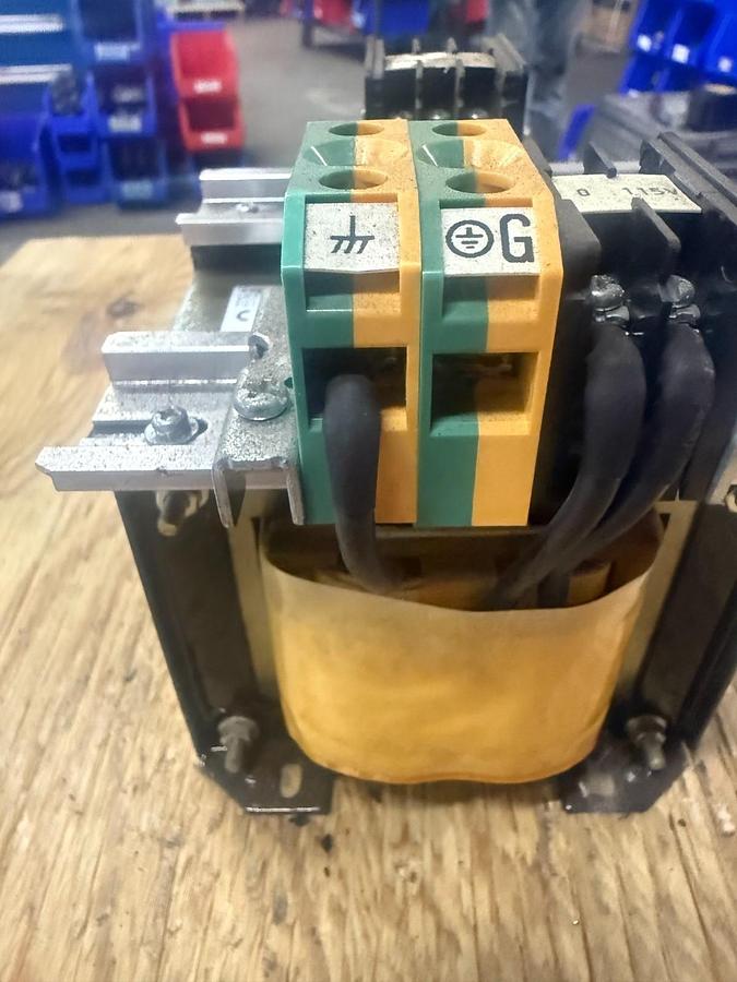 Used TOYOZUMI UEE035-033016-03S TRANSFORMER