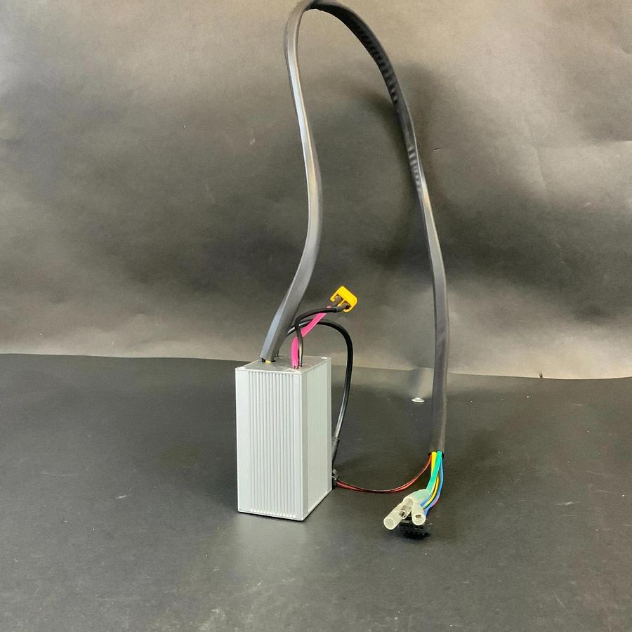 60180302-2205 E-BIKE CONTROLLER FOR URB-E E-BIKE ($20 OBO)