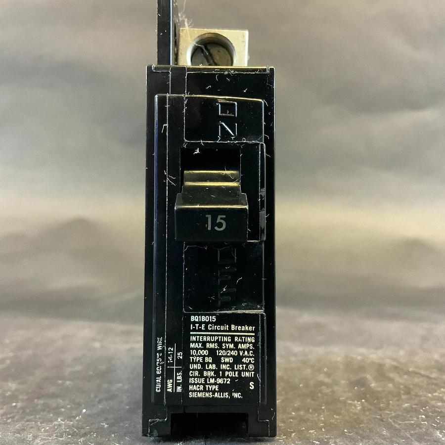 Used SIEMENS BQ1B015 CIRCUIT BREAKER ($5 OBO)
