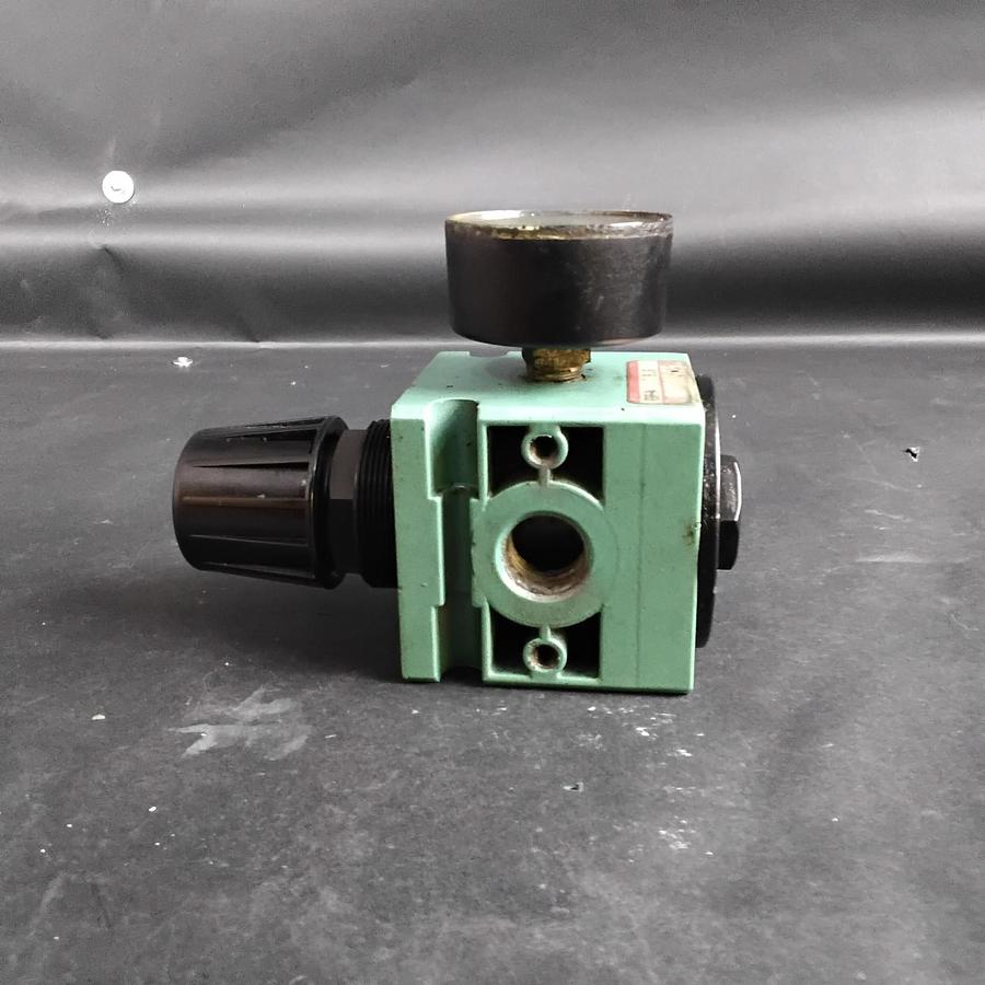 Used NUMATICS R30R-4 PNEUMATIC REGULATOR VALVE ($35 OBO)