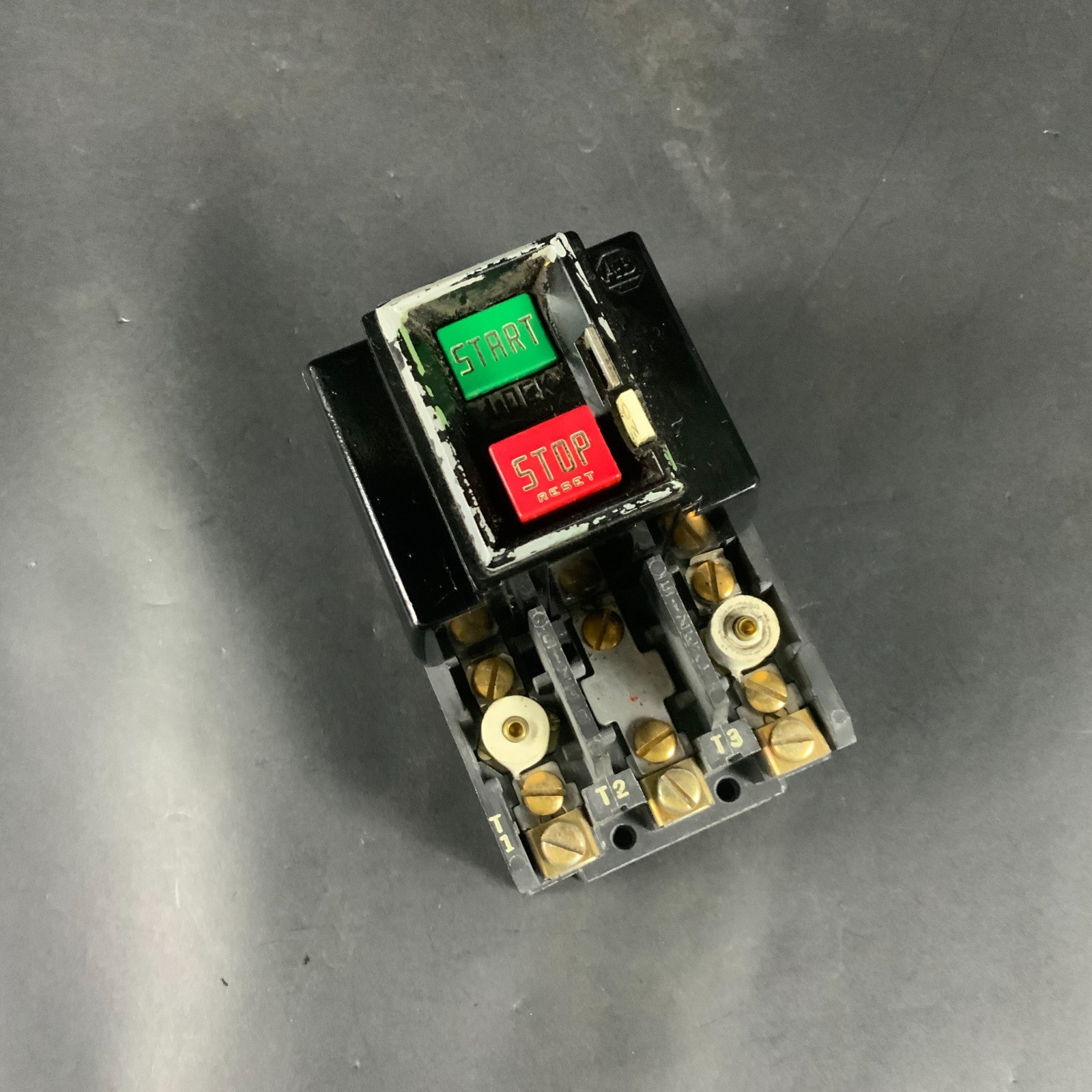 Used ALLEN BRADLEY 609-A0W SERIES E MANUAL STARTER ($130 OBO)