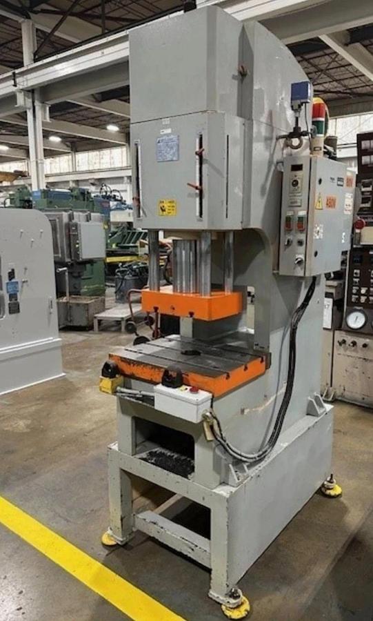 Refurbished KSY400H 40-ton King Shang Hydraulic C Frame Press ($15,500 OBO) REFURBISHED 2025