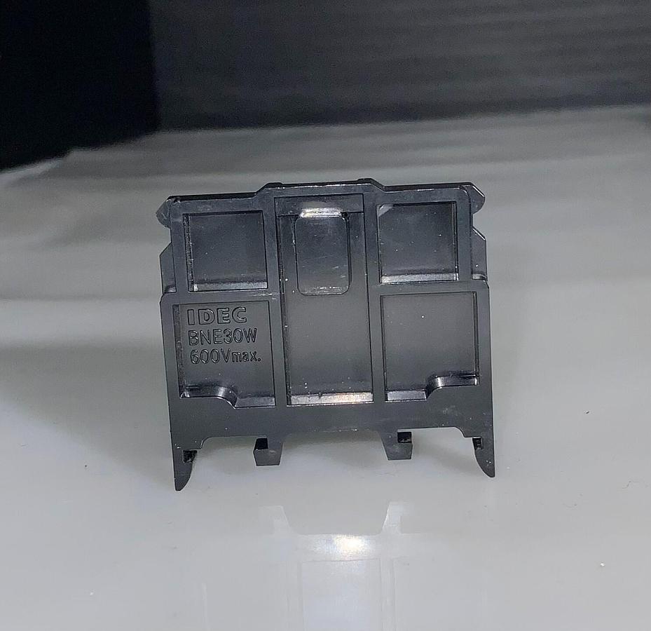 Used IDEC BNE30W ($1.99/EACH OBO)