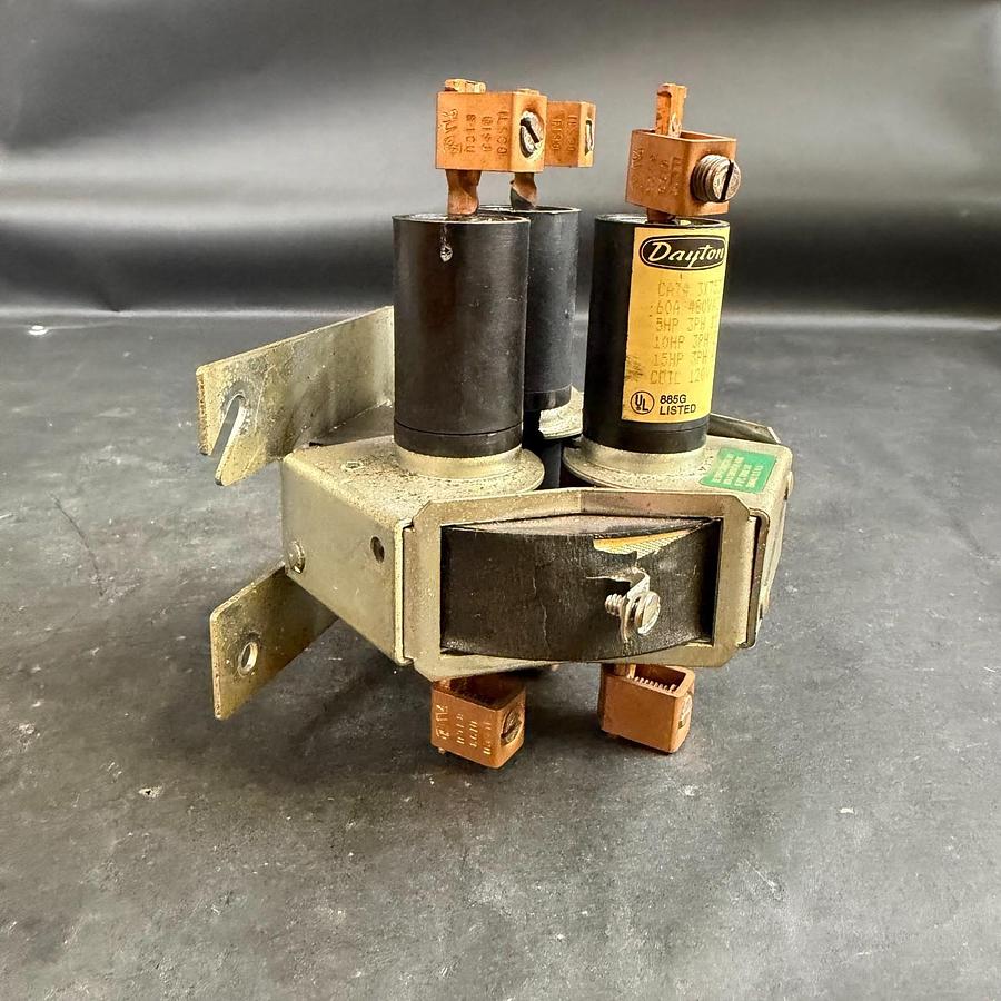 Used DAYTON 3X753E DISPLACEMENT RELAY ($100 OBO)