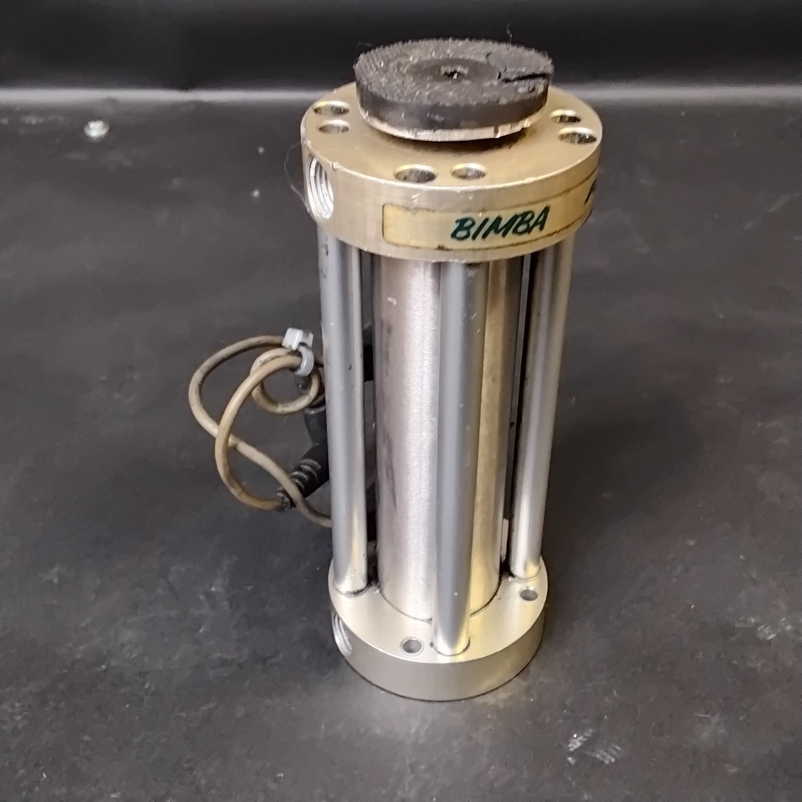 Used BIMBA FLAT-1 SERIES PNEUMATIC CYLINDER ($30 OBO)