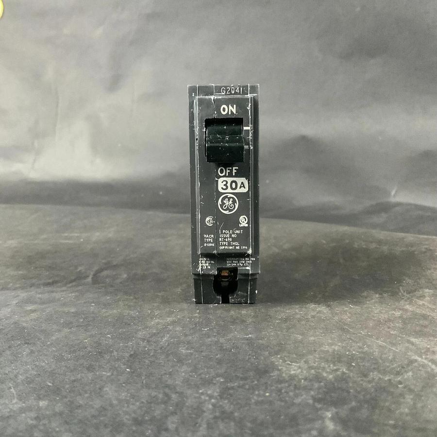Used GE RT-690 30A 1 POLE CIRCUIT BREAKER ($10 OBO)