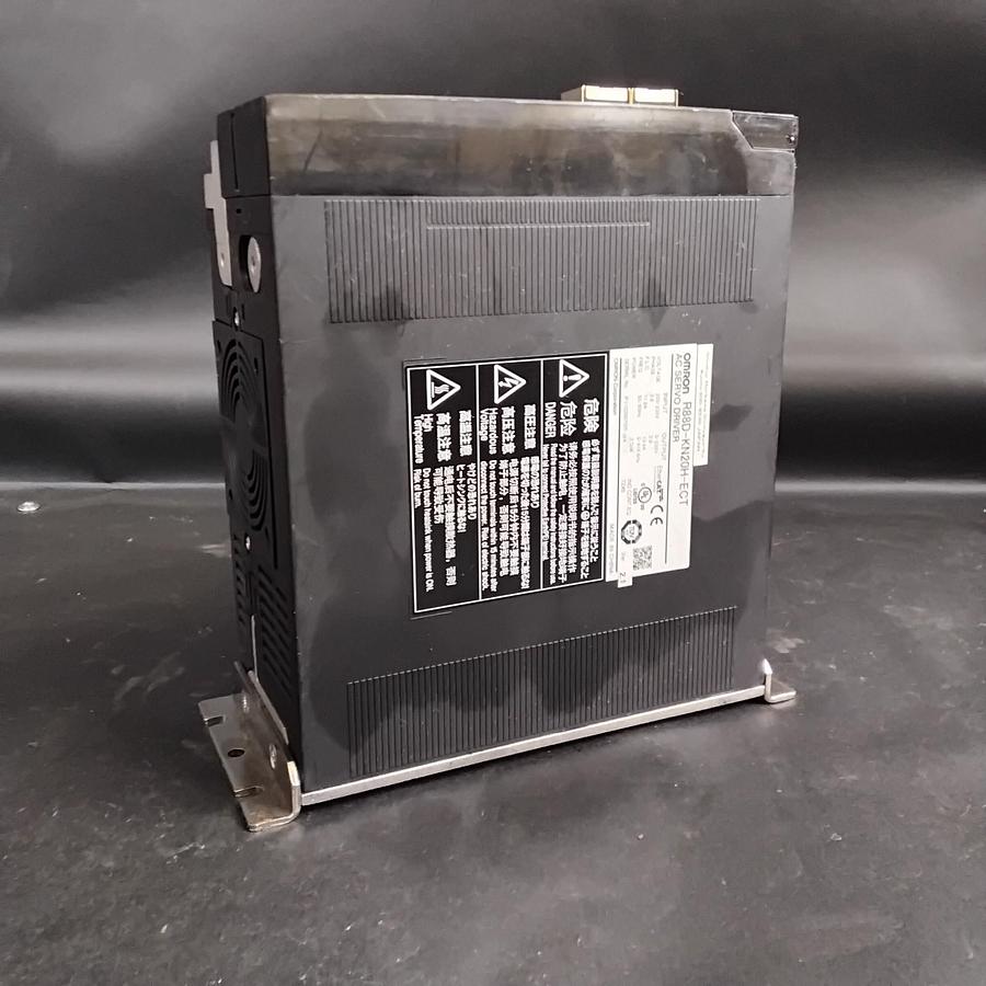 Used OMRON R88D-KN20H-ECT SERVO DRIVE ($700 OBO)