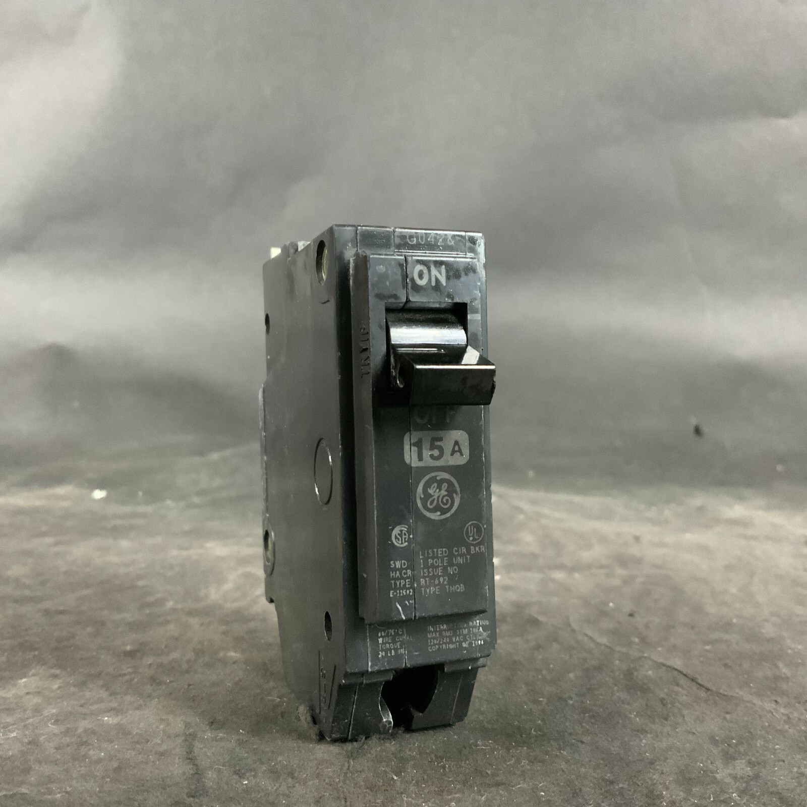 Used GENERAL ELECTRIC RT-692 CIRCUIT BREAKER ($19 OBO)