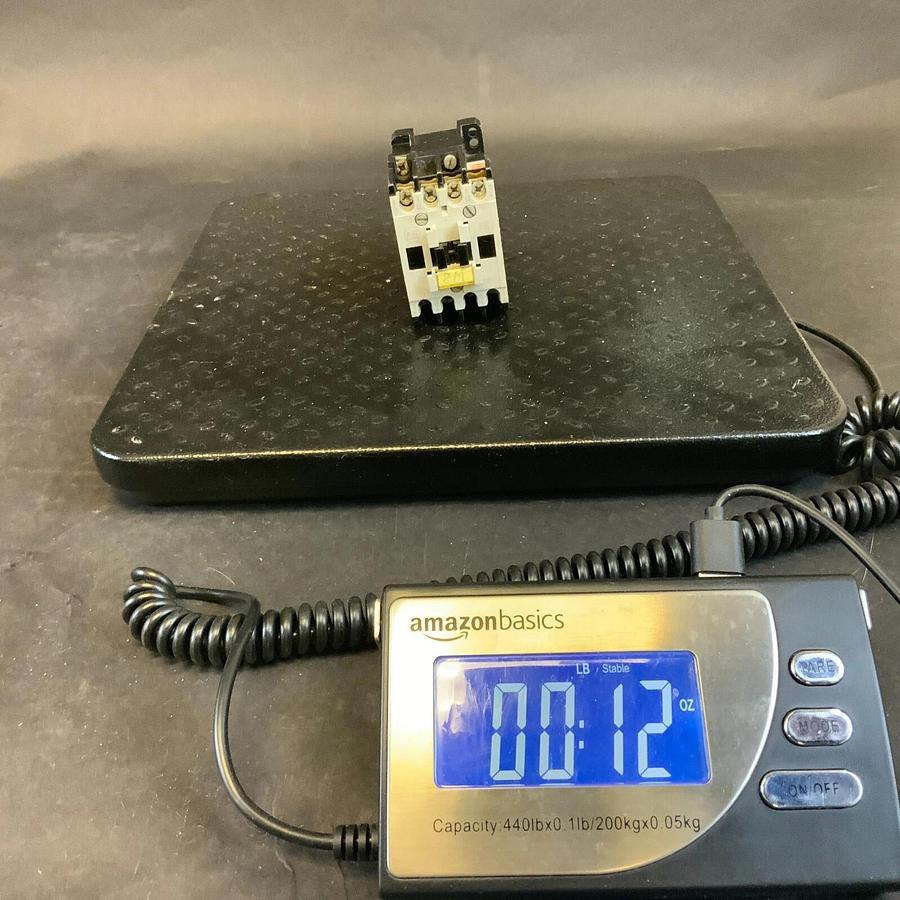 Used ALLEN BRADLEY 100-A12ND3 B CONTACTOR ($15 OBO)