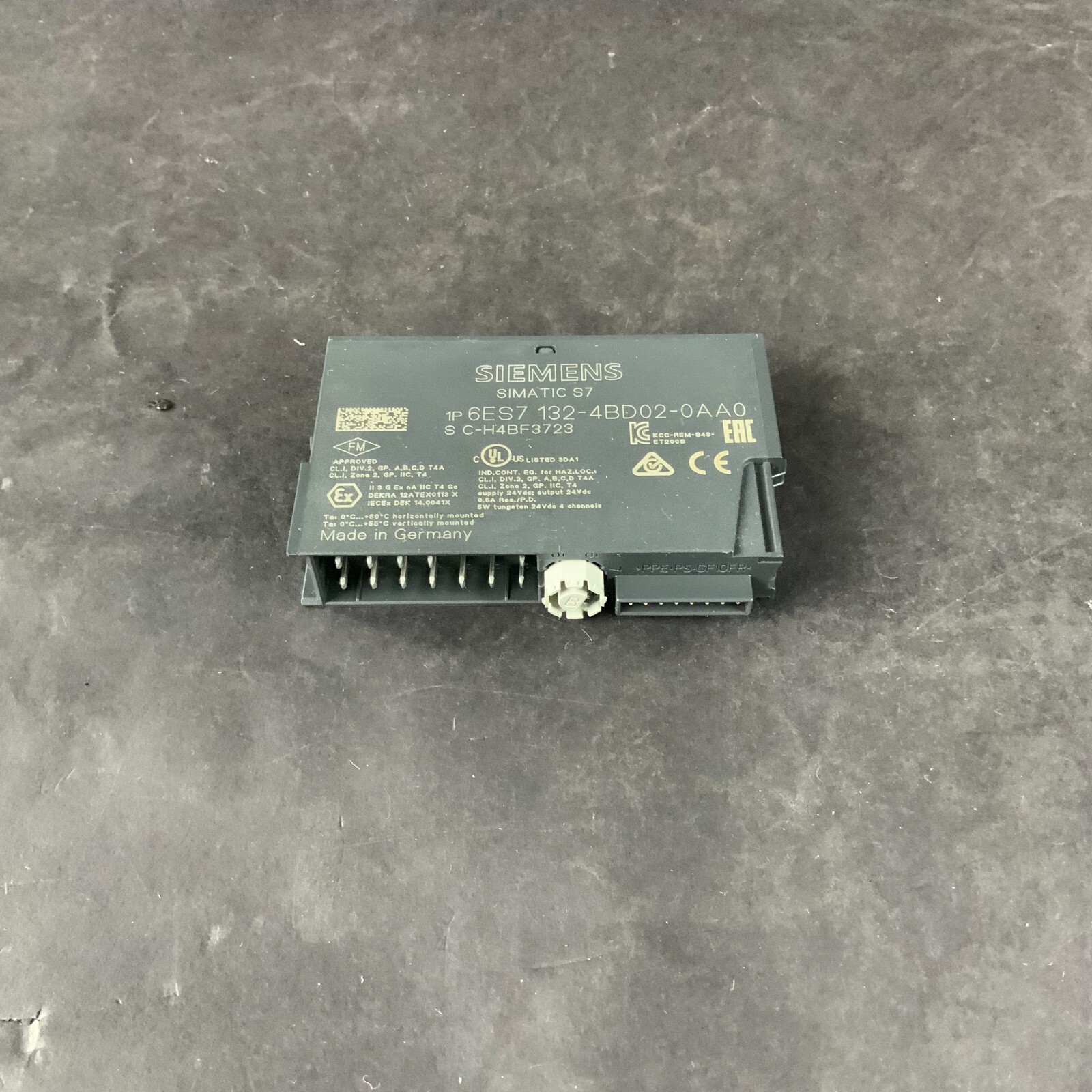 Used SIEMENS 6ES7 132-4BD02-0AA0 OUTPUT MODULE ($10 OBO)