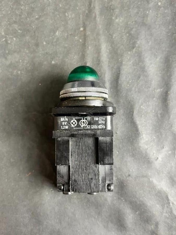 Used TELEMECANIQUE XB2-M GREEN PILOT LIGHT