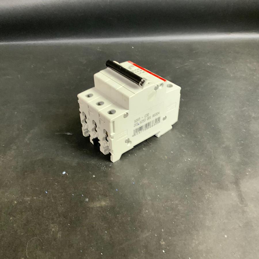 Used ABB S203-C32 CIRCUIT BREAKER ($25 OBO)