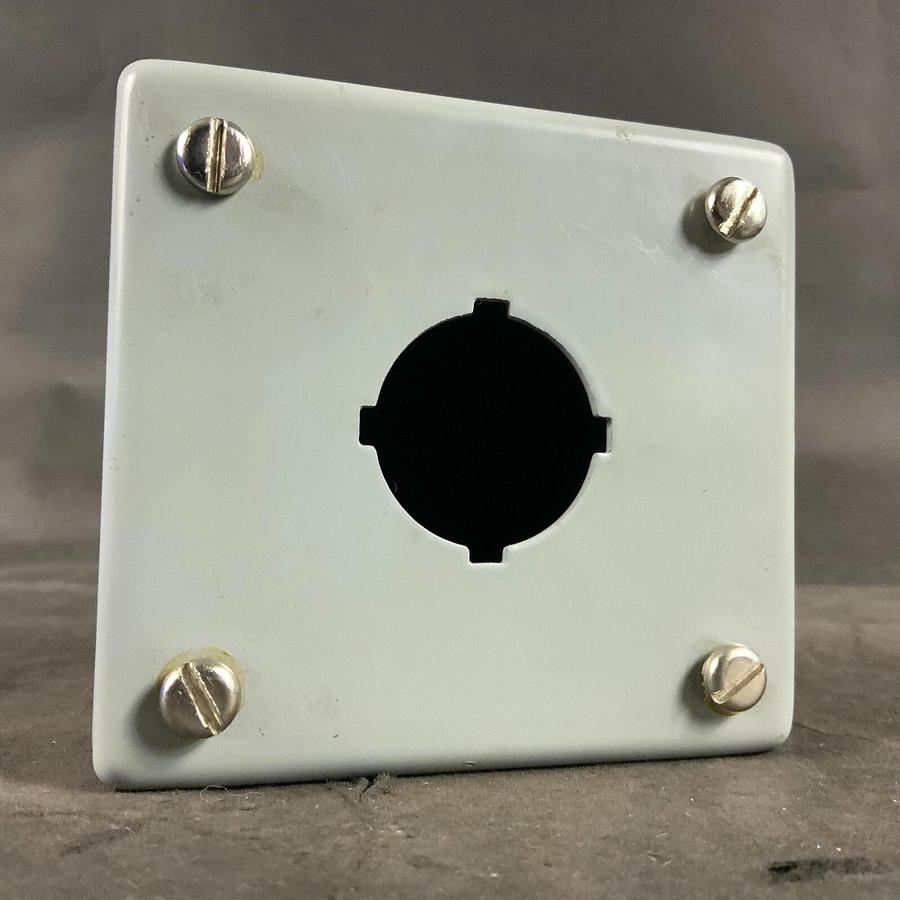 Used HOFFMAN E-1PB PUSH BUTTON ENCLOSURE ($35 OBO)
