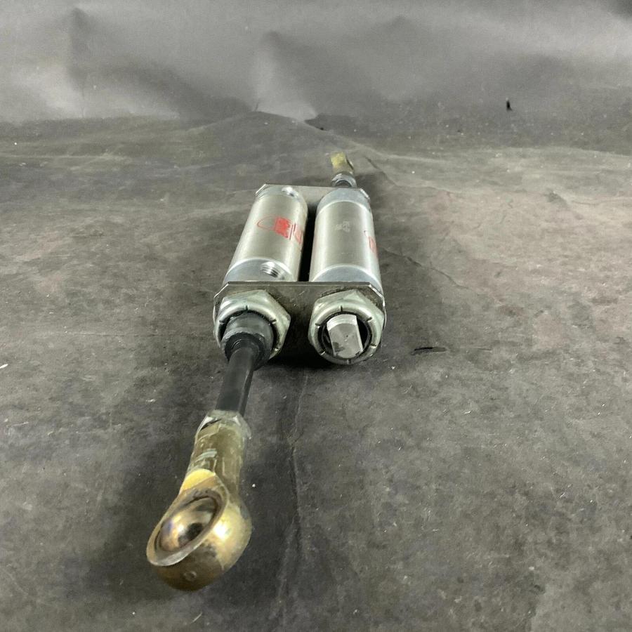 Used BIMBA 092-DP PNEUMATIC CYLINDER ($90 OBO)