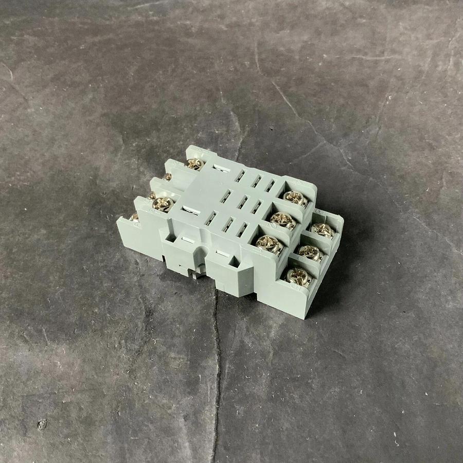 Used IDEC SH3B-05 RELAY SOCKET ($5 OBO)
