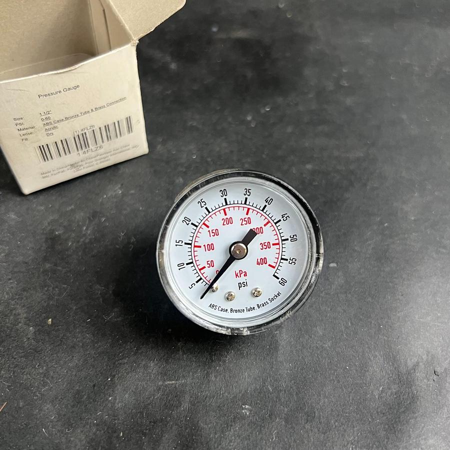 ABS CASE 4FLZ6 PRESSURE GAUGE ($13 OBO)