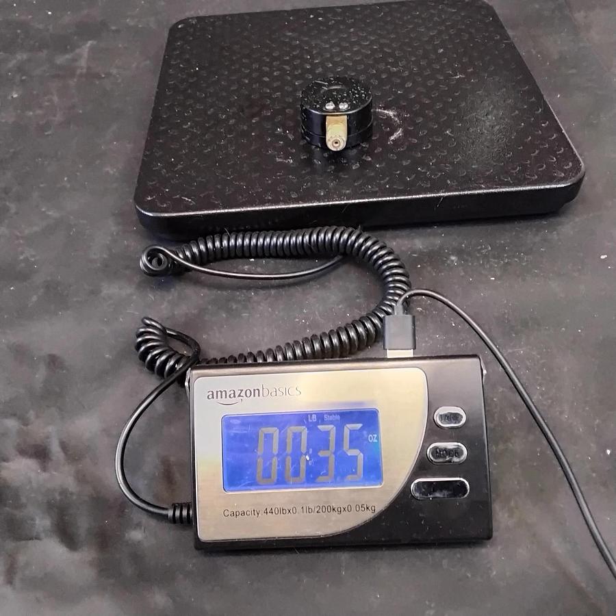 Used GRACO 0-100 PSI LOW PRESSURE AIR GAUGE ($17 OBO)