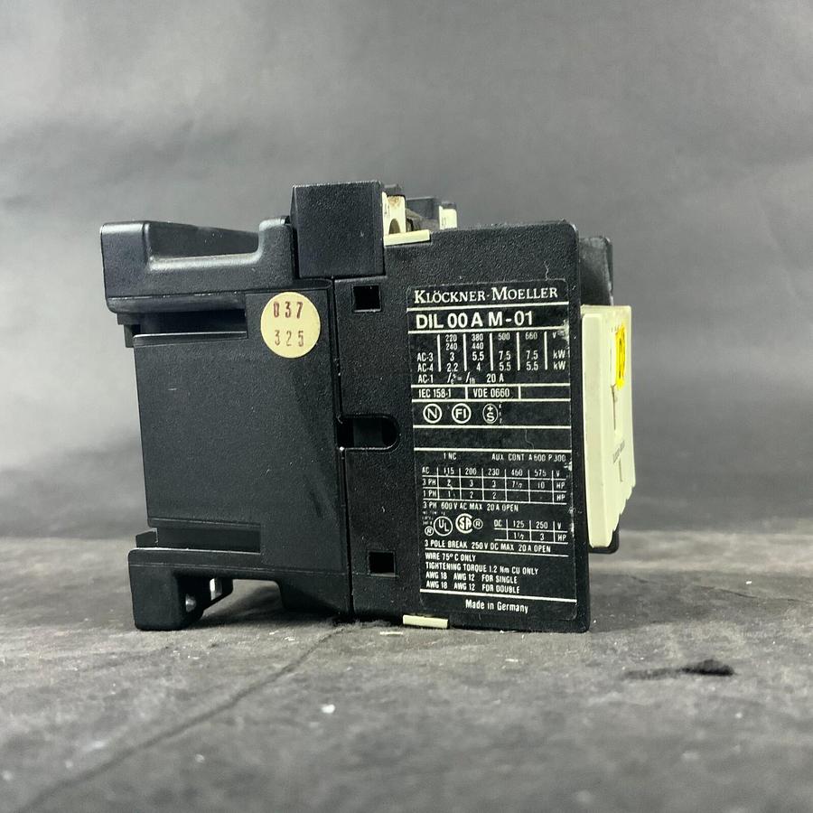 Used KLOCKNER MOELLER DIL00AM-01 110V CONTACTOR ($40 OBO)