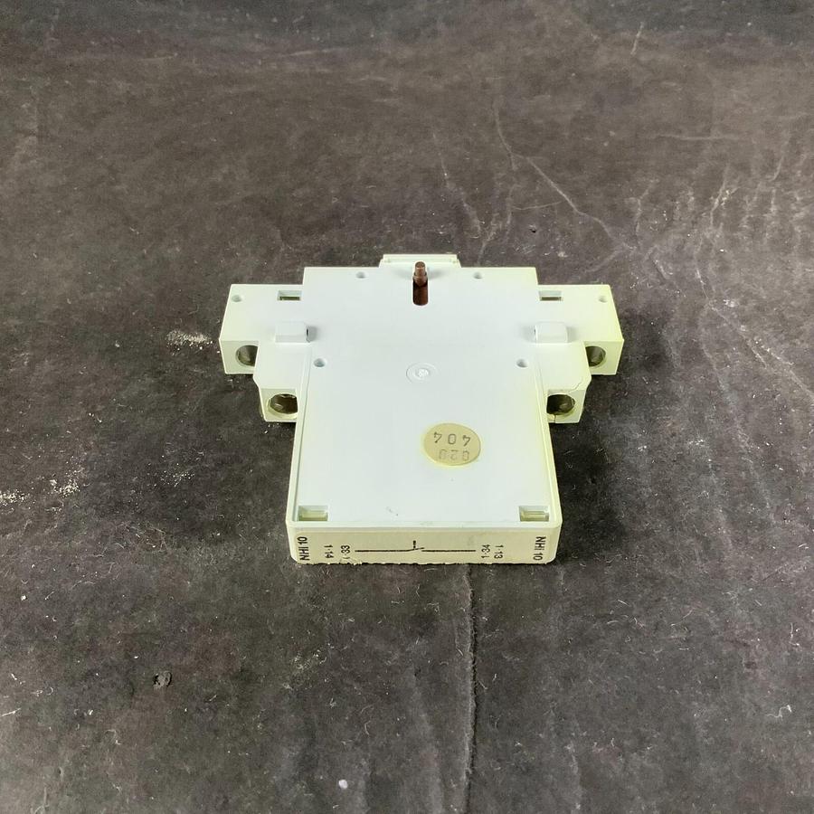 Used MOELLER NHI 10 AUXILIARY SWITCH ($6 OBO)