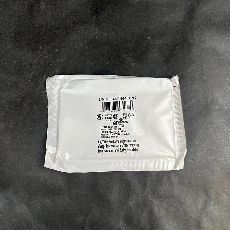 Used LEVITON 84401-40 WALL PLATE ($5 OBO)