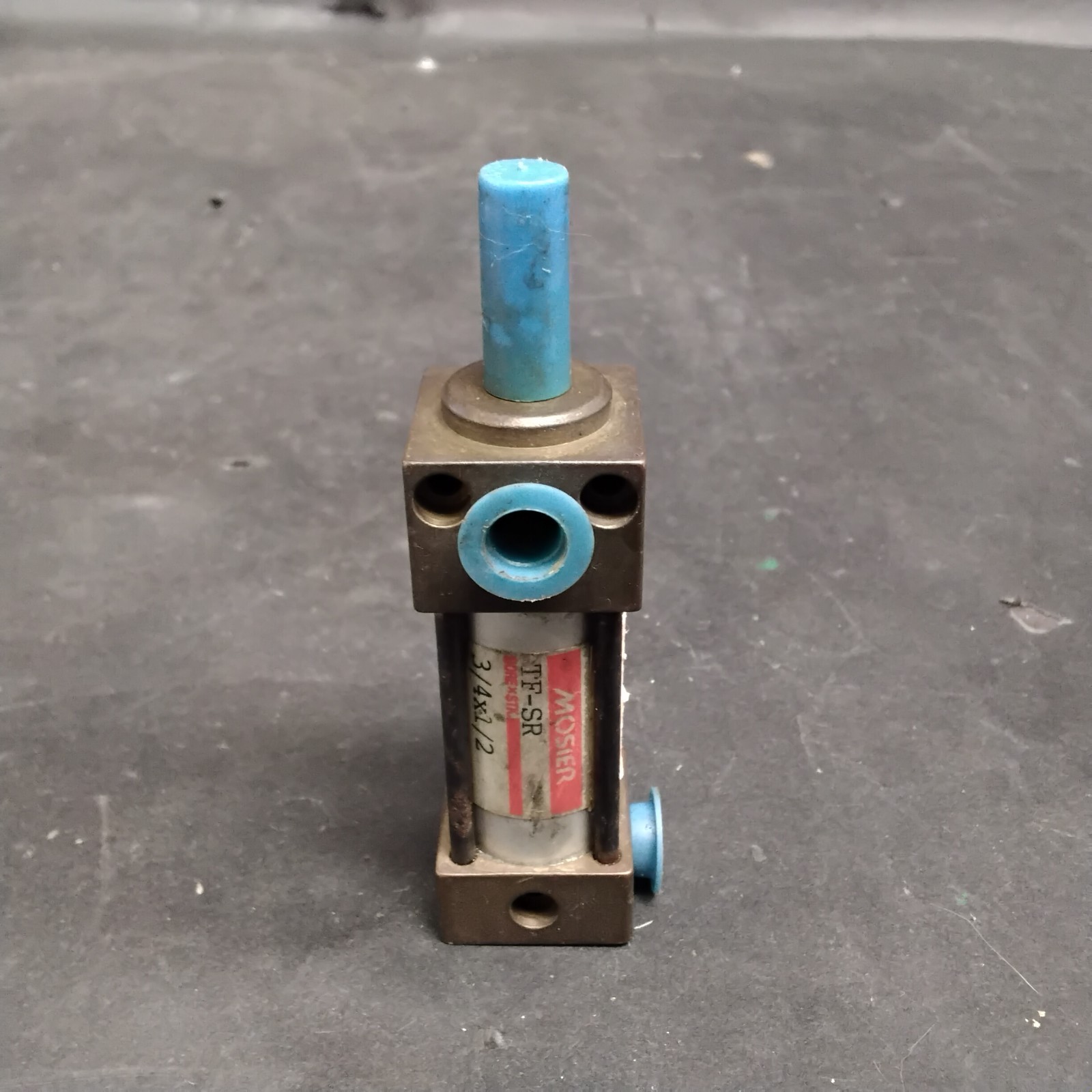Used MOSIER TINYTIM VTF 3/4 x 1/2 AIR CYLINDER ($20 OBO)