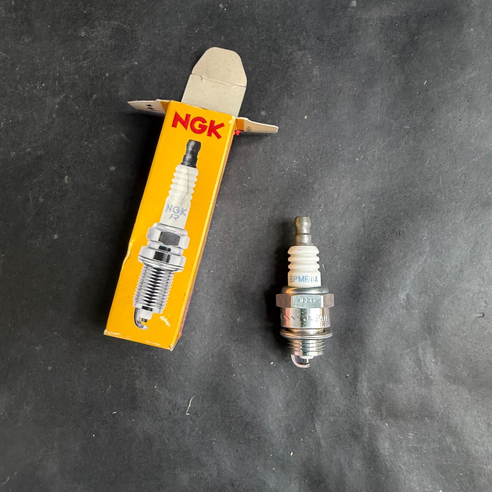 NGK 5113 BPMR4A SPARK PLUG ($6 OBO)