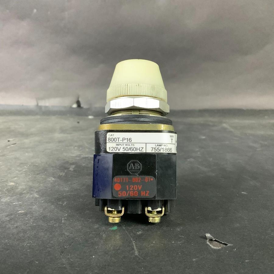 Used ALLEN BRADLEY 800T-P16 SER T WHITE INDICATOR LIGHT ($15 OBO)