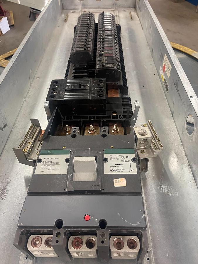 Used GE A Series II Panelboard Cat AQF3424CBX 400A 208Y/120V ($1,399.99 OBO!!!)