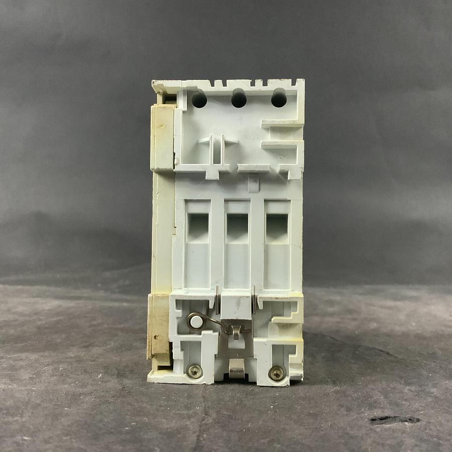 Used ALLEN BRADLEY 140-MN-0100 MANUAL STARTER ($20 OBO)