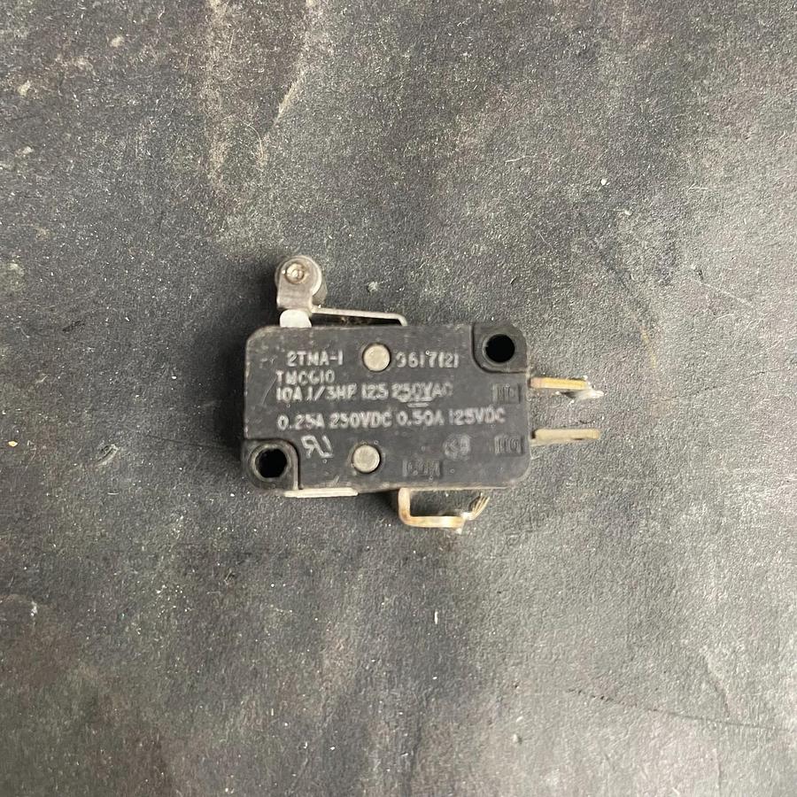Used UNIMAX 2TMA-1 MICRO SWITCH