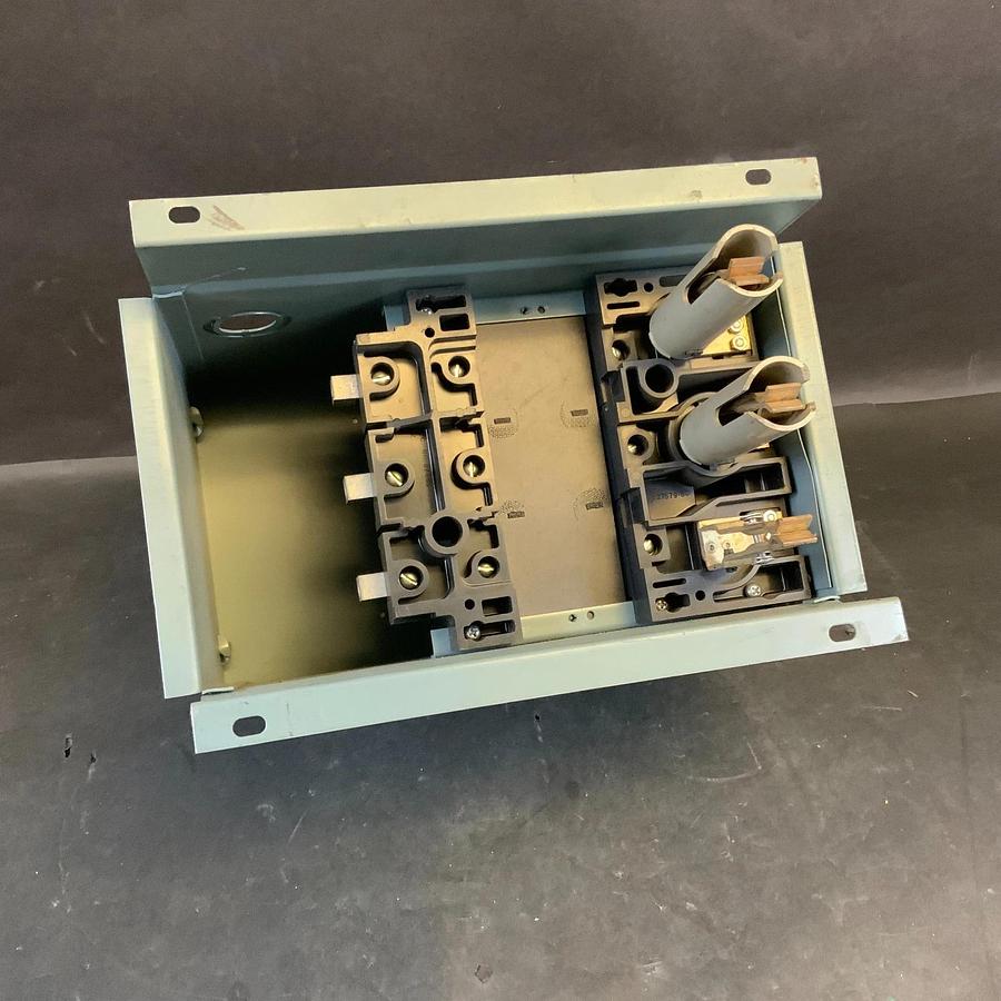 Used ITE 14351 FUSIBLE VACU-BREAK SWITCH PLUG ($200 OBO)