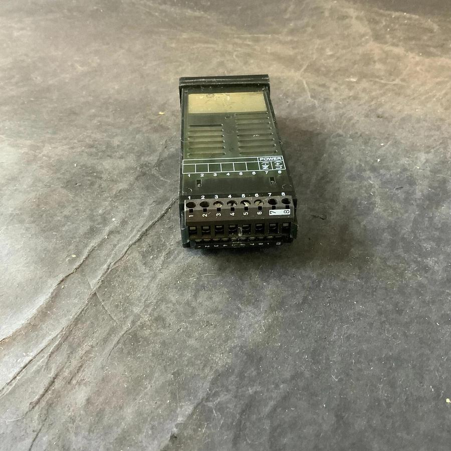 Used OMEGA DPI32-C24 PANEL METER ($40 OBO)