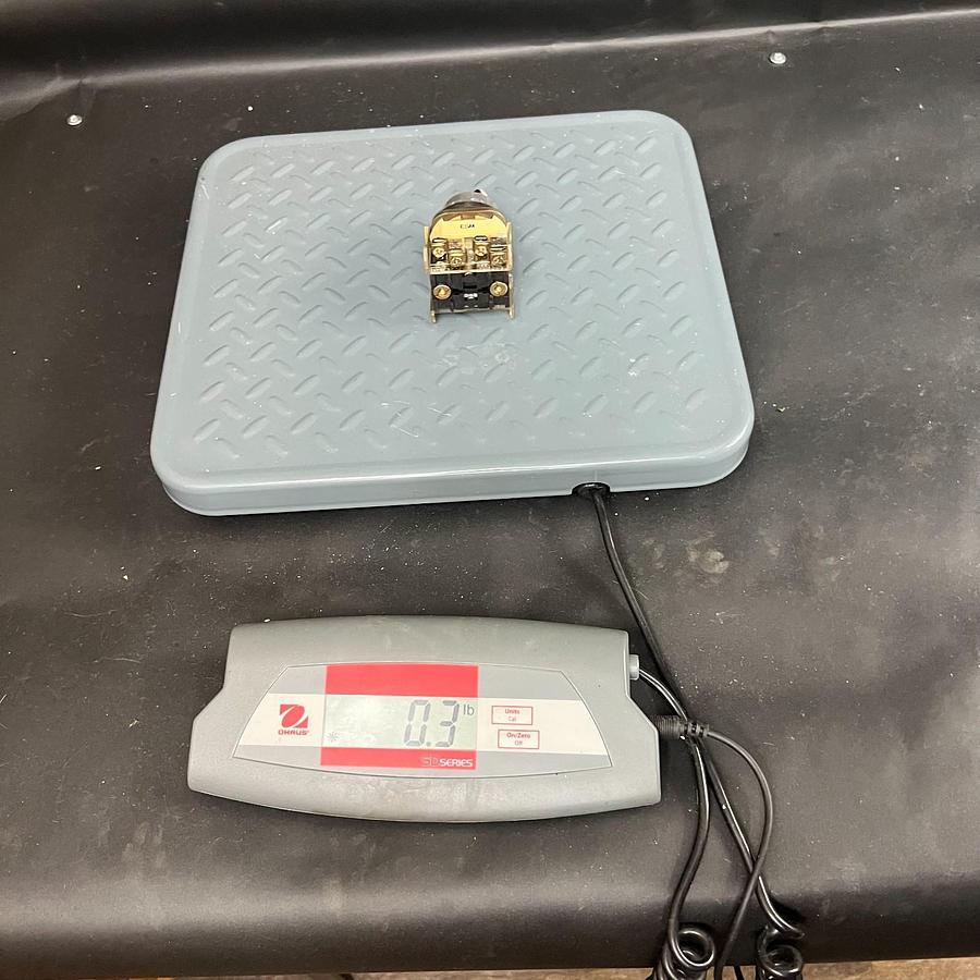 Used ALLEN BRADLEY 800T-J5KE7 SER T SELECTOR SWITCH ($30 OBO)