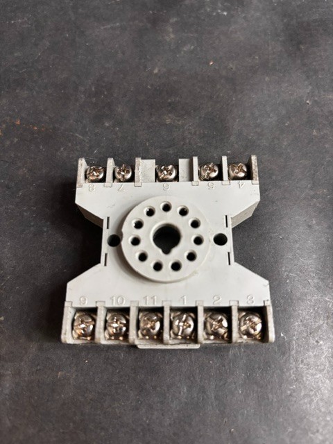 Used IDEC SR3P-06 RELAY SOCKET ($7 OBO)