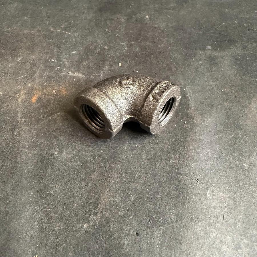 Used FASTENAL 66201 1/4” ELBOW