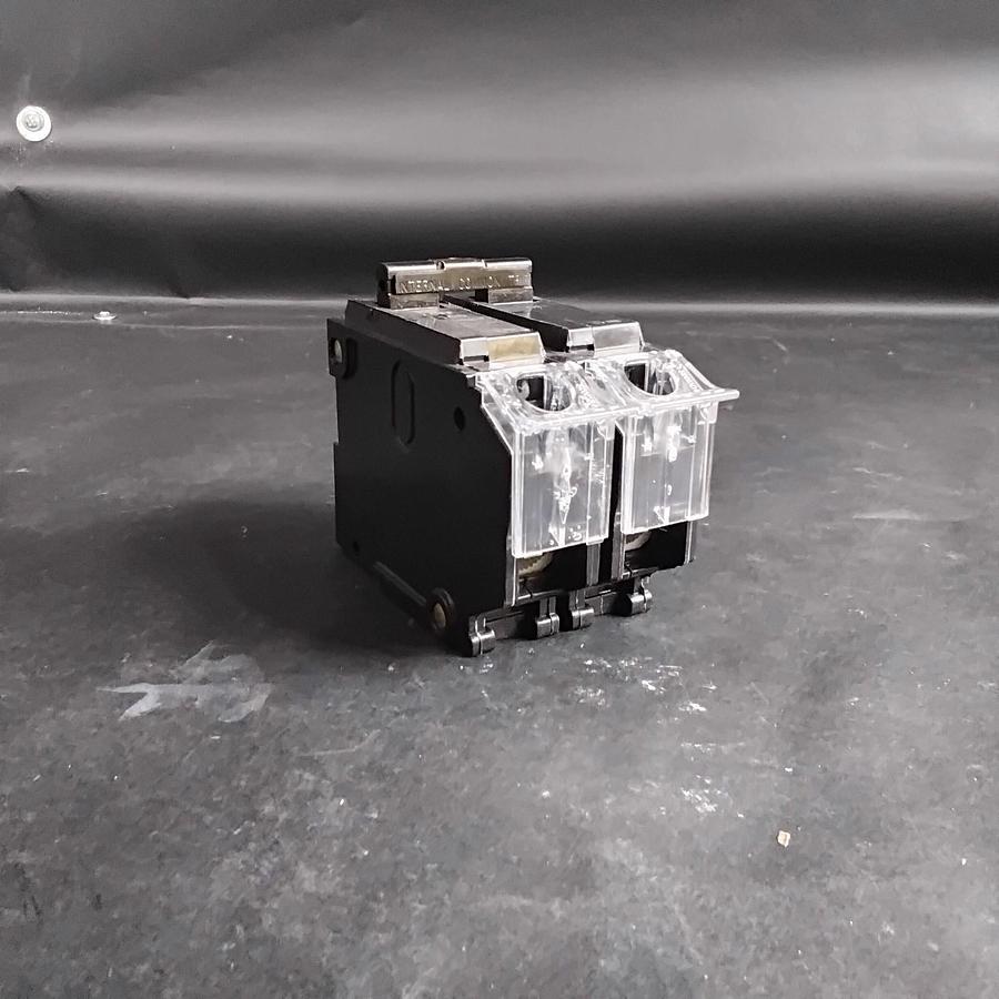Used GENERAL ELECTRIC THHQL21100 CIRCUIT BREAKER ($50 OBO)