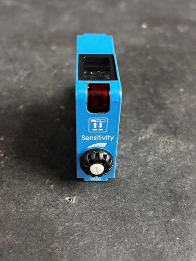 Used SICK WT12-B5781S29 PHOTOELECTRIC SENSOR ($35 OBO)