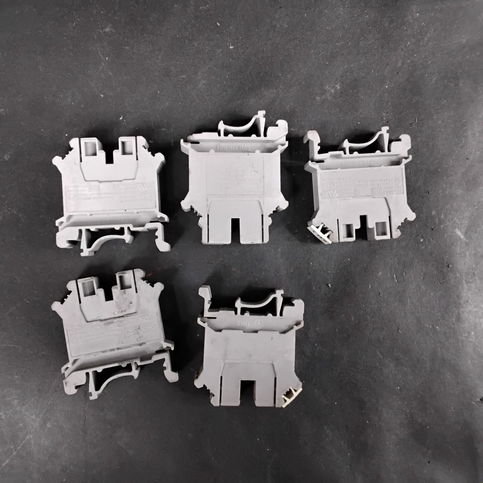Used PHOENIX CONTACT UK 10N TERMINAL BLOCKS - GROUP OF 5 ($10 OBO)