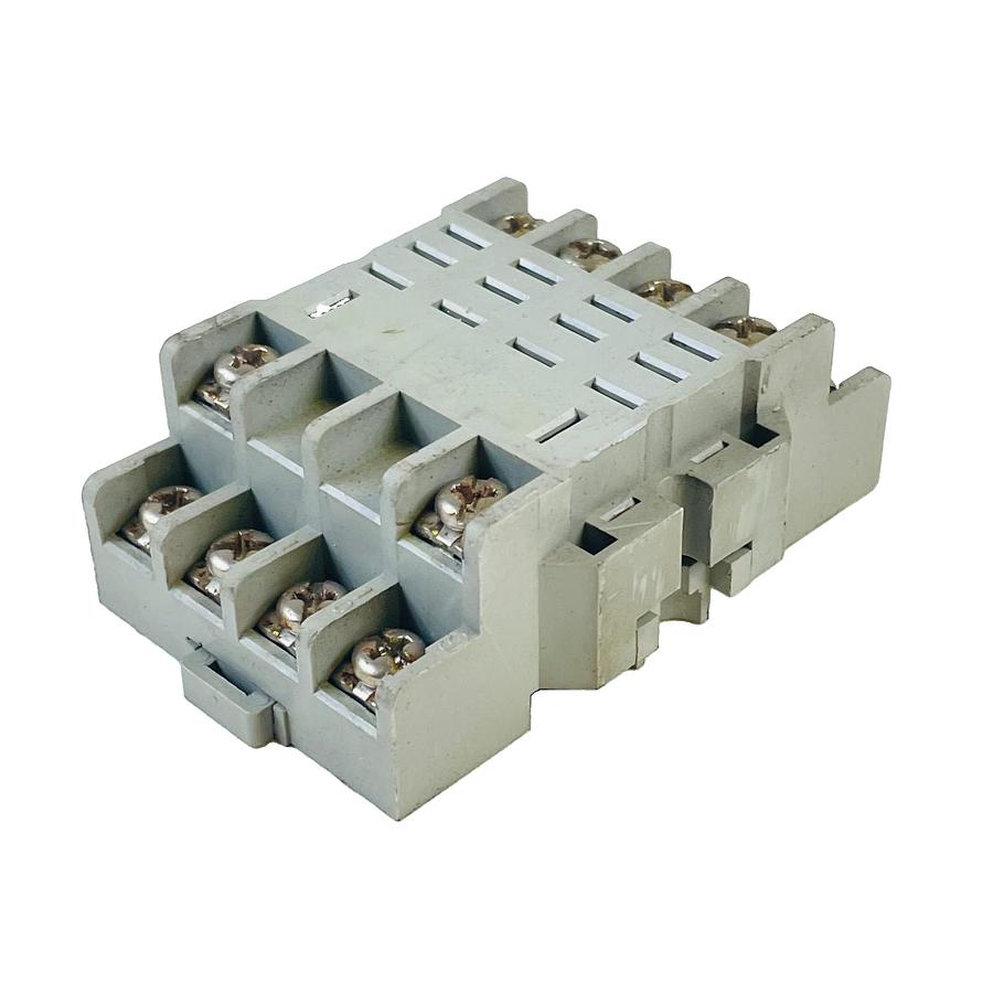 Used IDEC SH4B-05 14-PIN 4PDT BLADE RELAY SOCKET BASE 10A 300V DIN RAIL MOUNT
