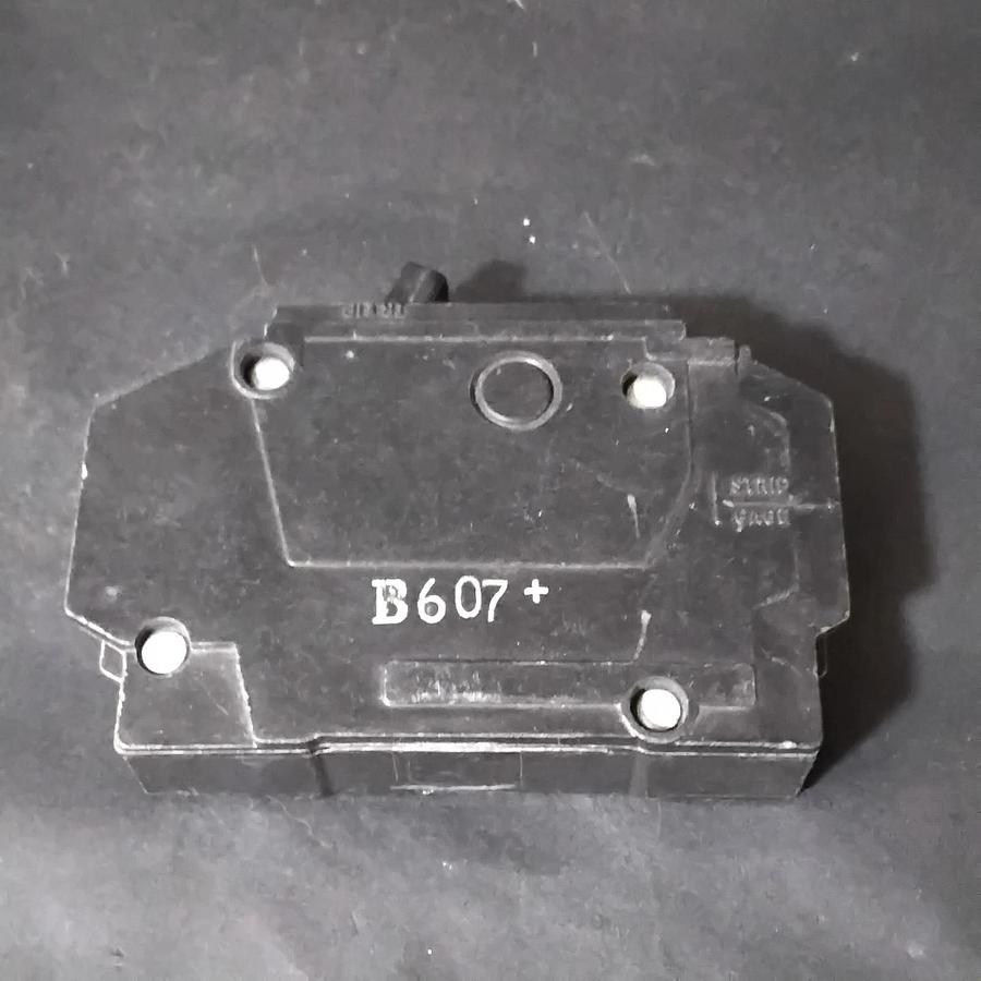 Used GENERAL ELECTRIC THQC1120 CIRCUIT BREAKER ($15 OBO)